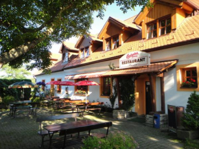 Pension & Restaurant U Koňské dráhy Holkov